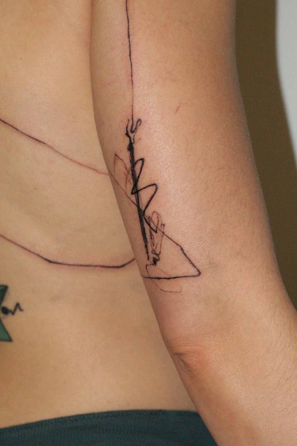 The Allure of Abstract Tattoos: A Unique Form of&nbsp;Art